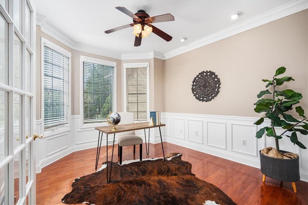 185 Pinkerton Road Wexford, PA 15090 - Photo 4 of 40 a living room with furniture and a window