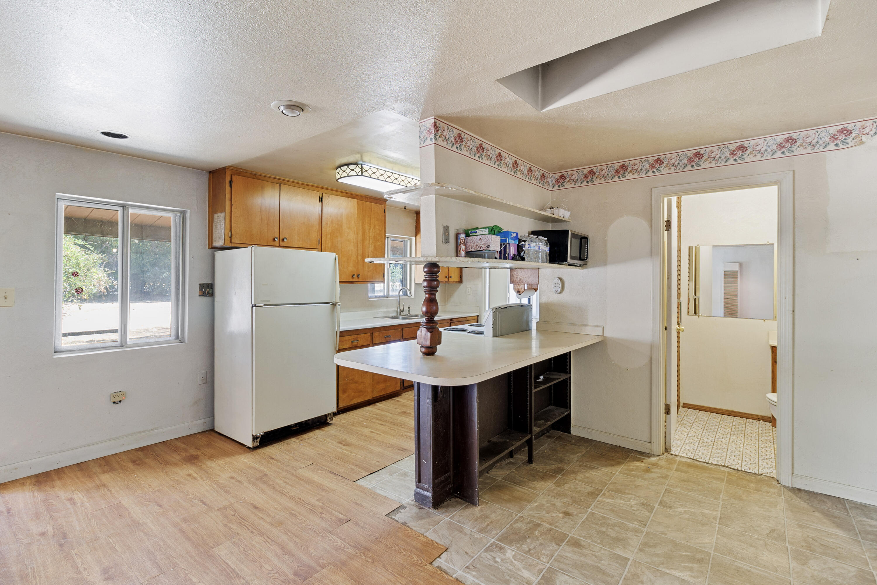 8606 Airport Road Redding, CA 96002 - Photo 12 of 44 12-04