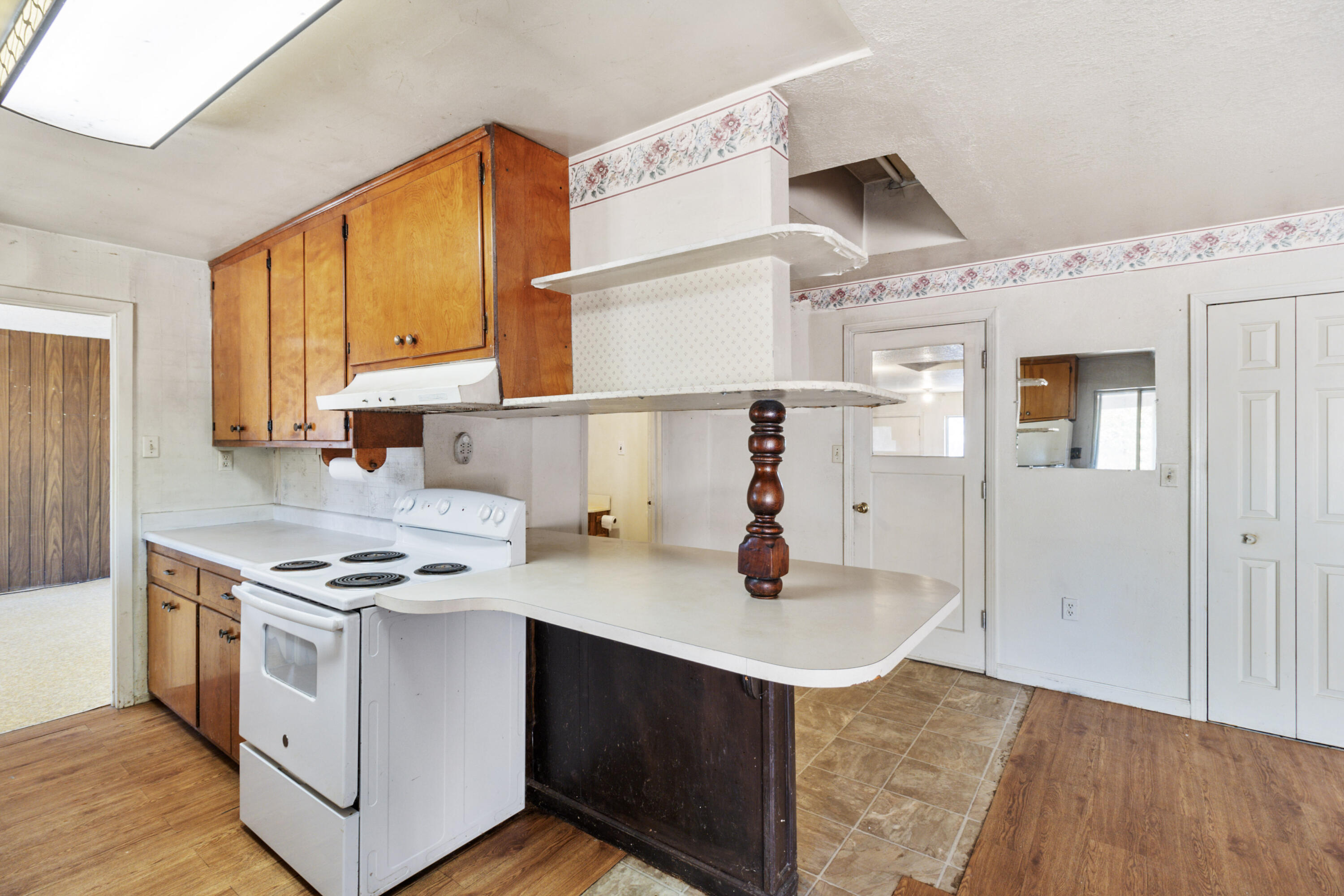 8606 Airport Road Redding, CA 96002 - Photo 13 of 44 13-02