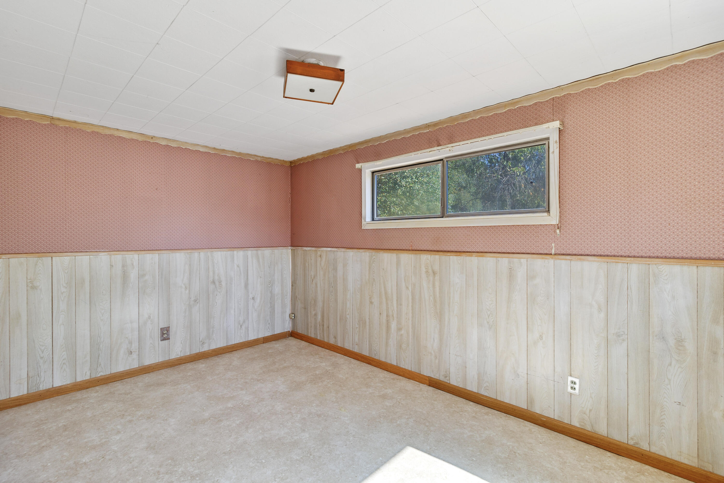 8606 Airport Road Redding, CA 96002 - Photo 24 of 44 24-10