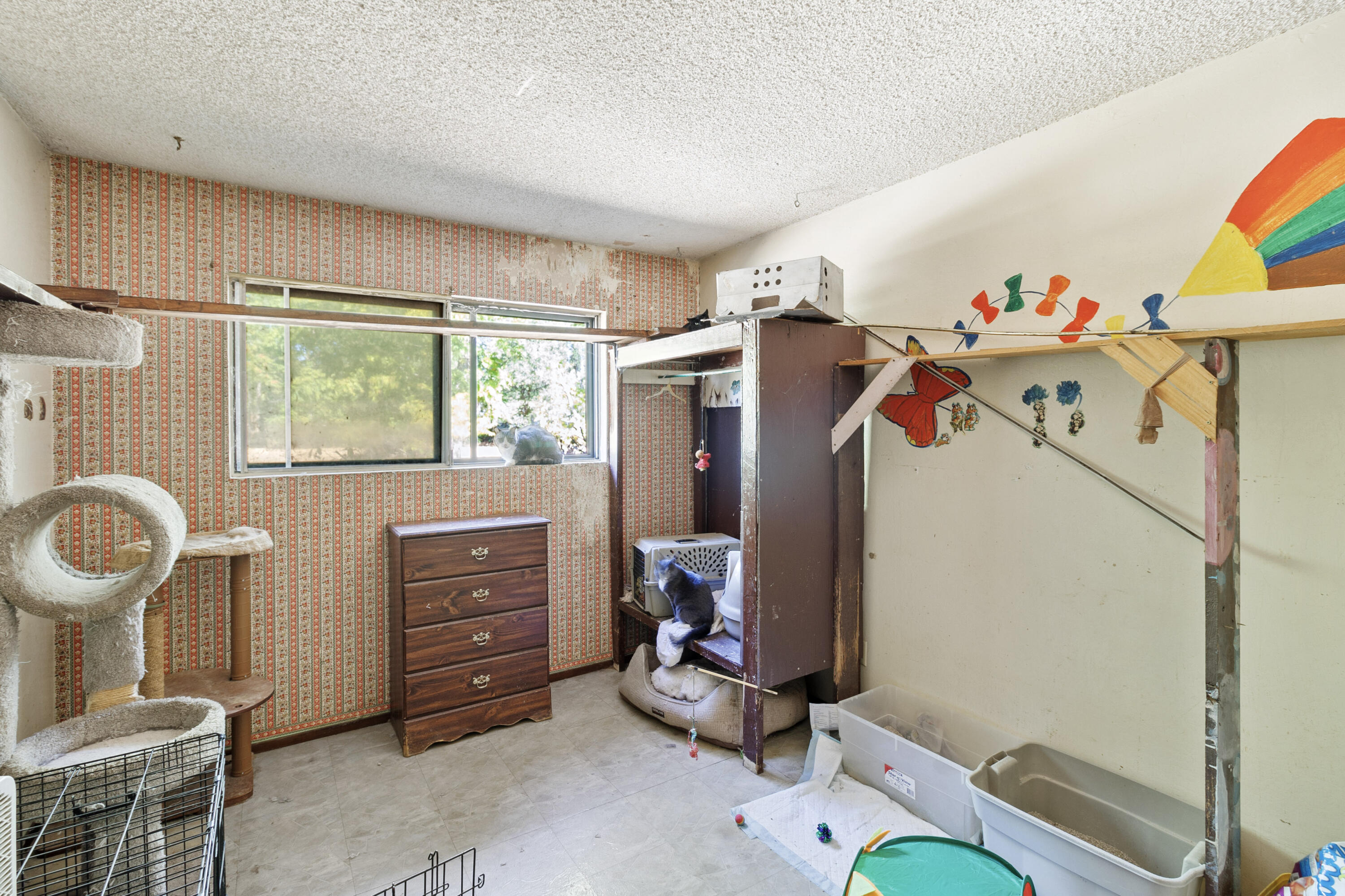 8606 Airport Road Redding, CA 96002 - Photo 33 of 44 33-16