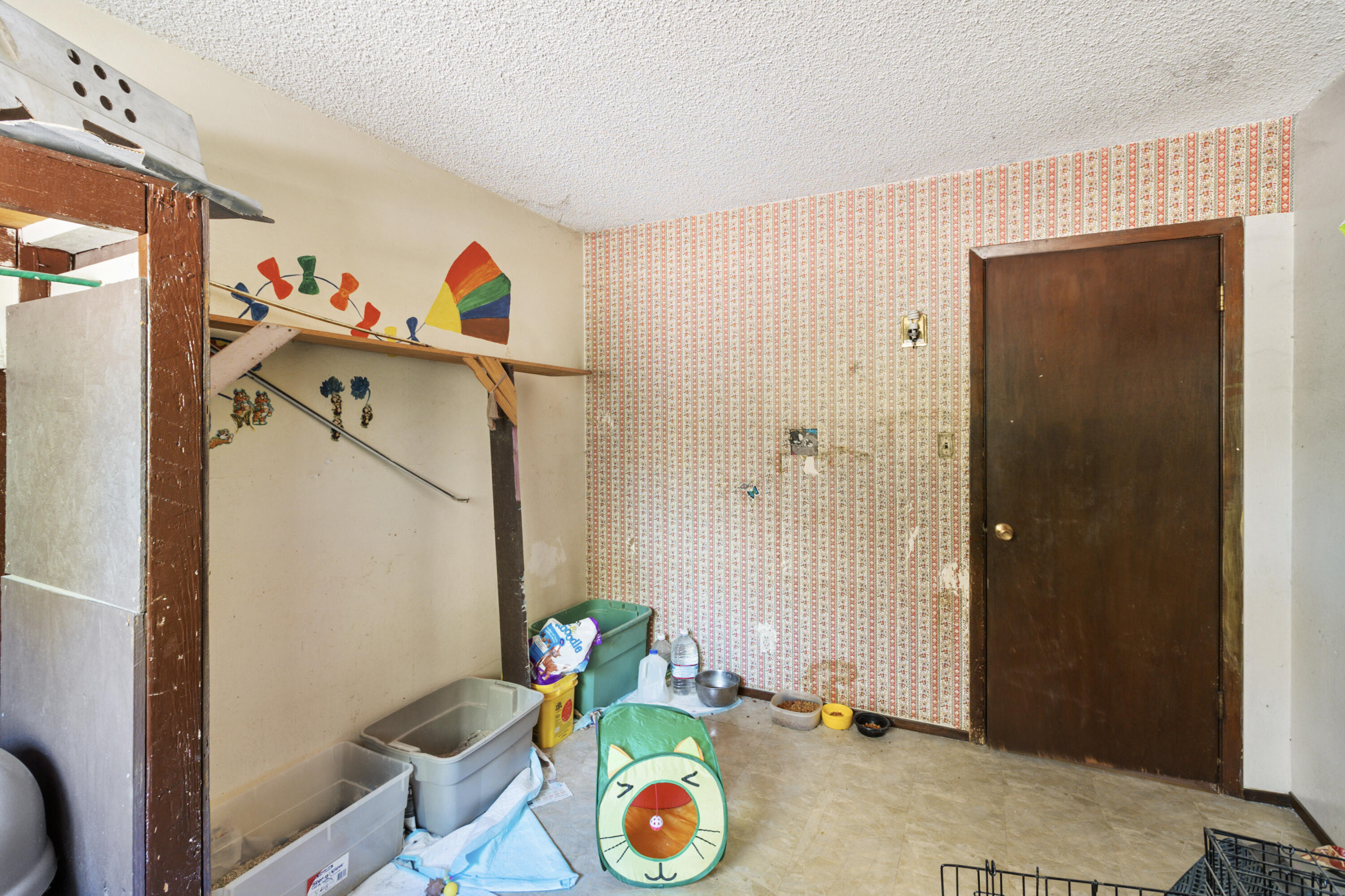 8606 Airport Road Redding, CA 96002 - Photo 34 of 44 34-06