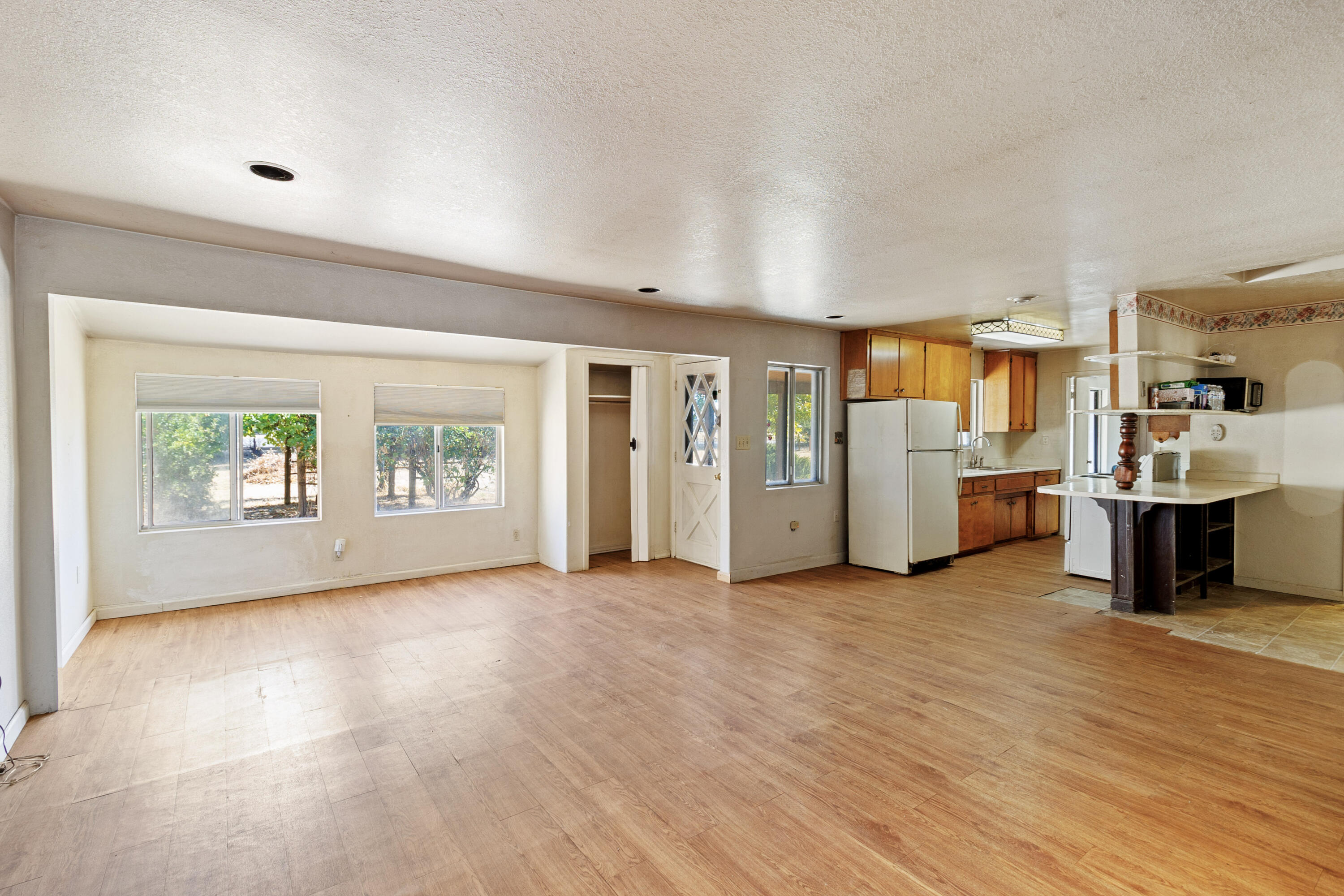 8606 Airport Road Redding, CA 96002 - Photo 10 of 44 10-02
