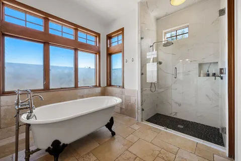 $1,375,000 | 10512 Lake Park Drive, Dripping Springs, TX 78620