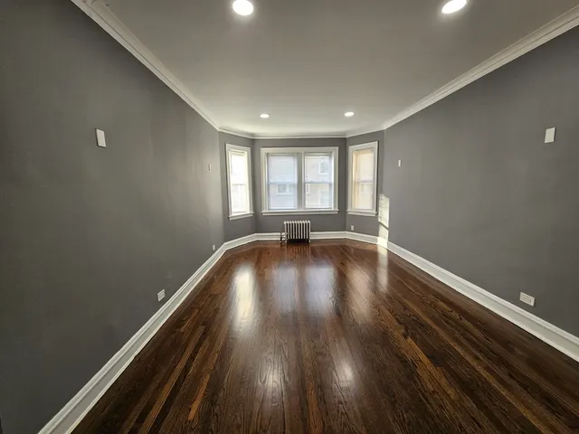 $1,349 | 6551 North Francisco Avenue, Unit 3B, Chicago, IL 60645