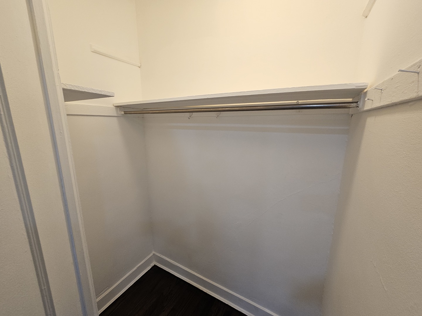 6551 North Francisco Avenue, Unit 3B Chicago, IL 60645 - Photo 4 of 15 a small space with a sink