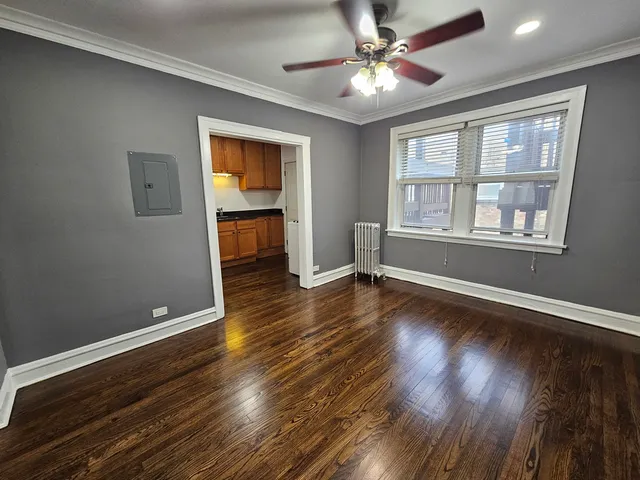 $1,349 | 6551 North Francisco Avenue, Unit 3B, Chicago, IL 60645