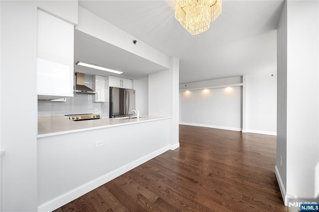 100 Old Palisade Road, Unit 1604 Fort Lee, NJ 07024 - Photo 12 of 45