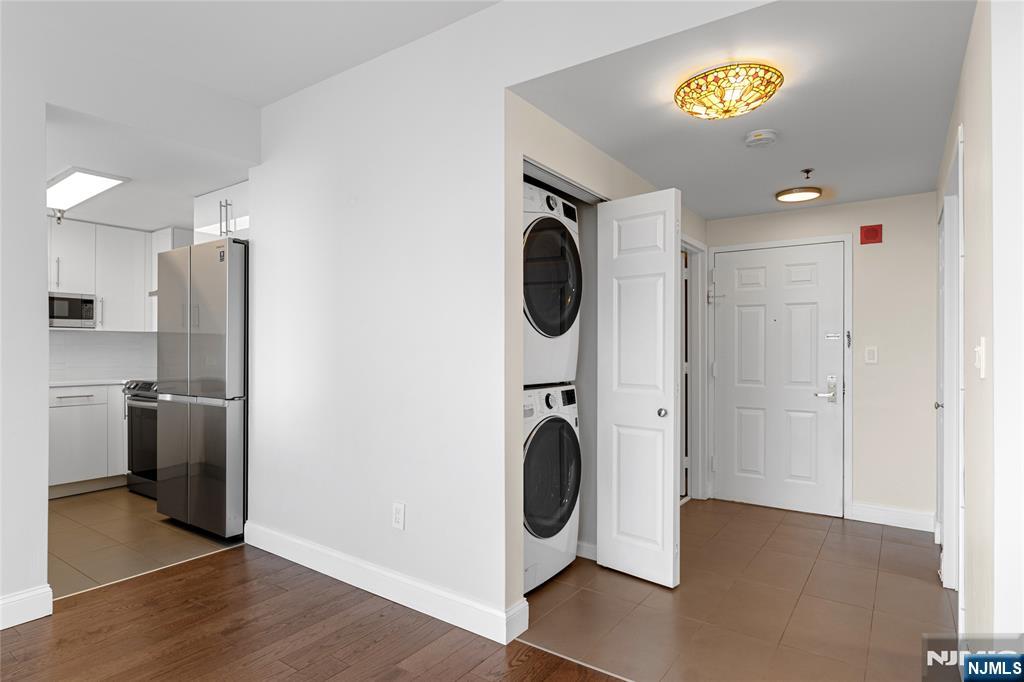 100 Old Palisade Road, Unit 1604 Fort Lee, NJ 07024 - Photo 17 of 45