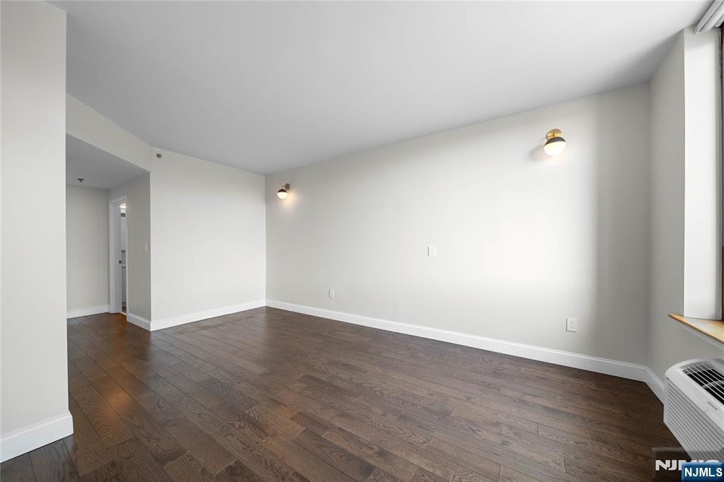 100 Old Palisade Road, Unit 1604 Fort Lee, NJ 07024 - Photo 21 of 45