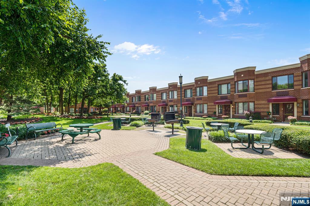 100 Old Palisade Road, Unit 1604 Fort Lee, NJ 07024 - Photo 32 of 45