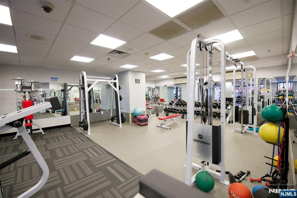 100 Old Palisade Road, Unit 1604 Fort Lee, NJ 07024 - Photo 33 of 45