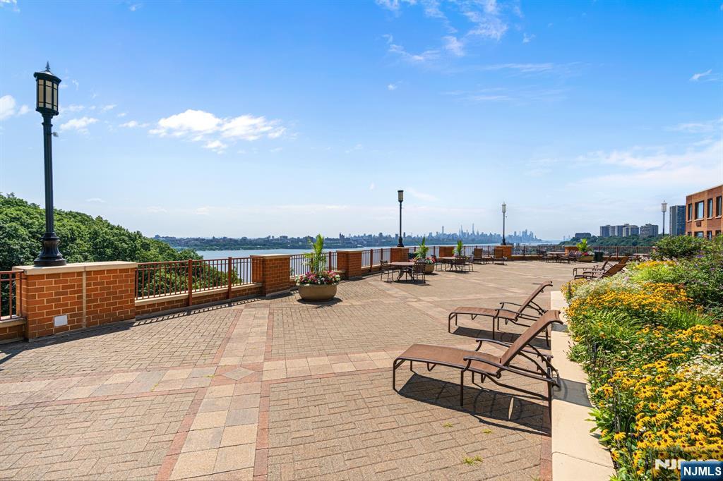 100 Old Palisade Road, Unit 1604 Fort Lee, NJ 07024 - Photo 41 of 45
