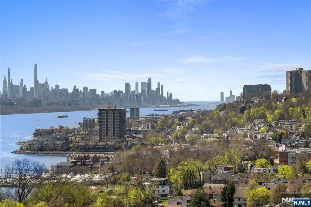 100 Old Palisade Road, Unit 1604 Fort Lee, NJ 07024 - Photo 43 of 45