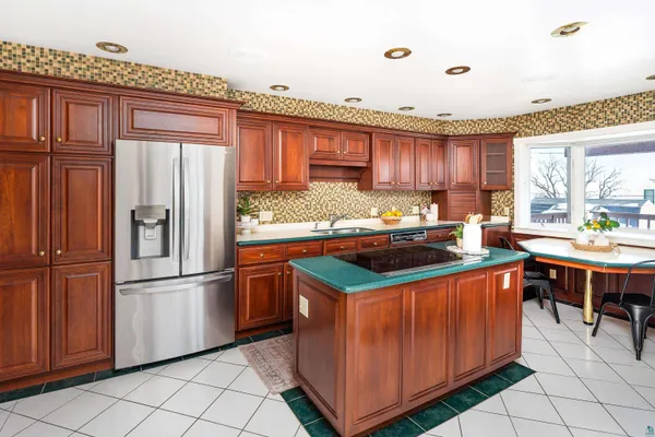 $599,900 | 814 West 5th Street, Duluth, MN 55806