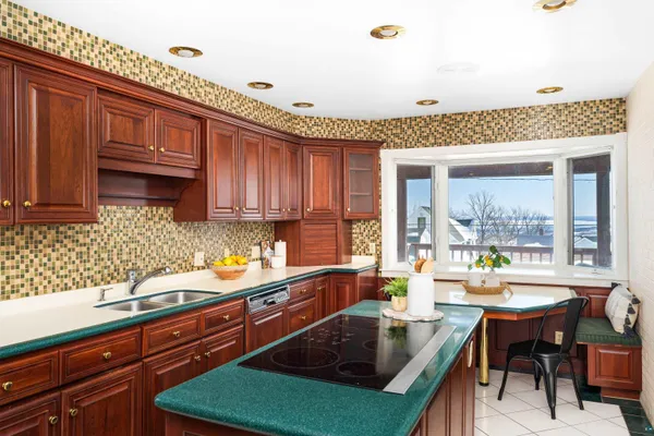 $599,900 | 814 West 5th Street, Duluth, MN 55806