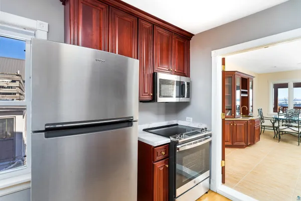 $599,900 | 814 West 5th Street, Duluth, MN 55806