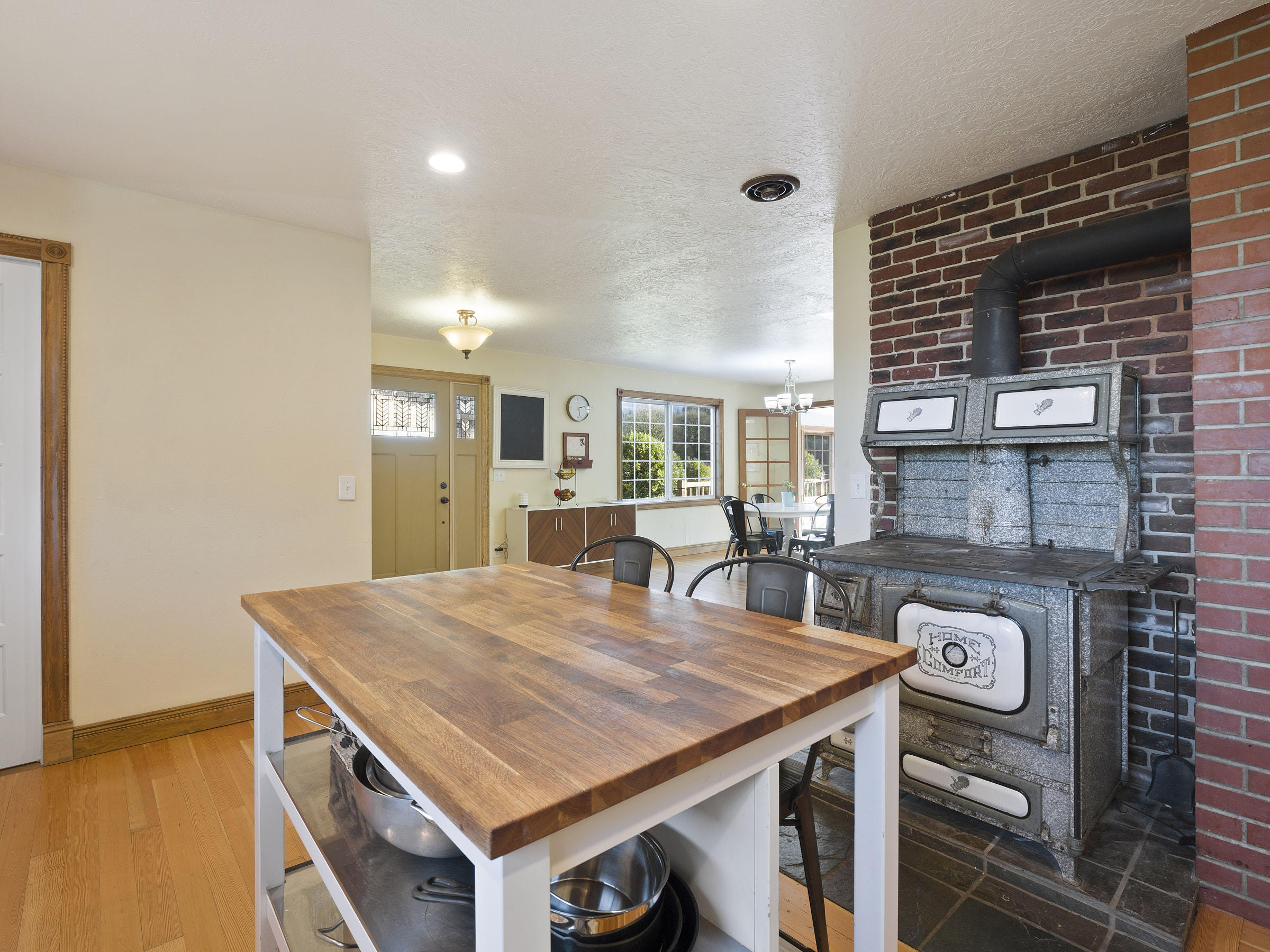 9500 South Prairie Road Tillamook, OR 97141 - Photo 15 of 48 Kitchen