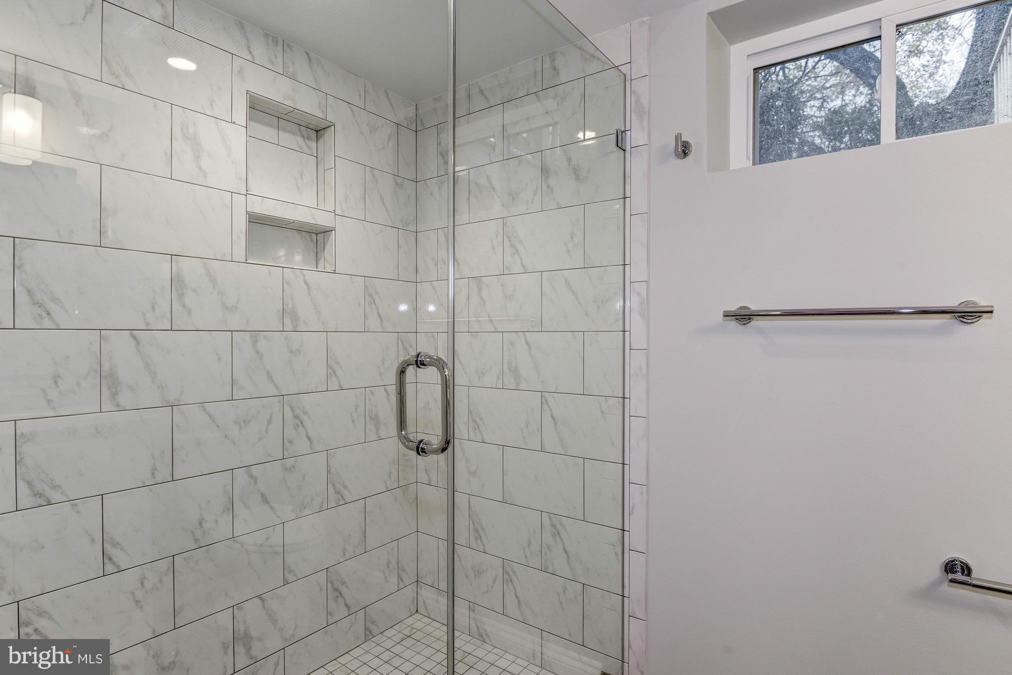 2504 Mason Street Silver Spring, MD 20902 - Photo 17 of 24 Bathroom