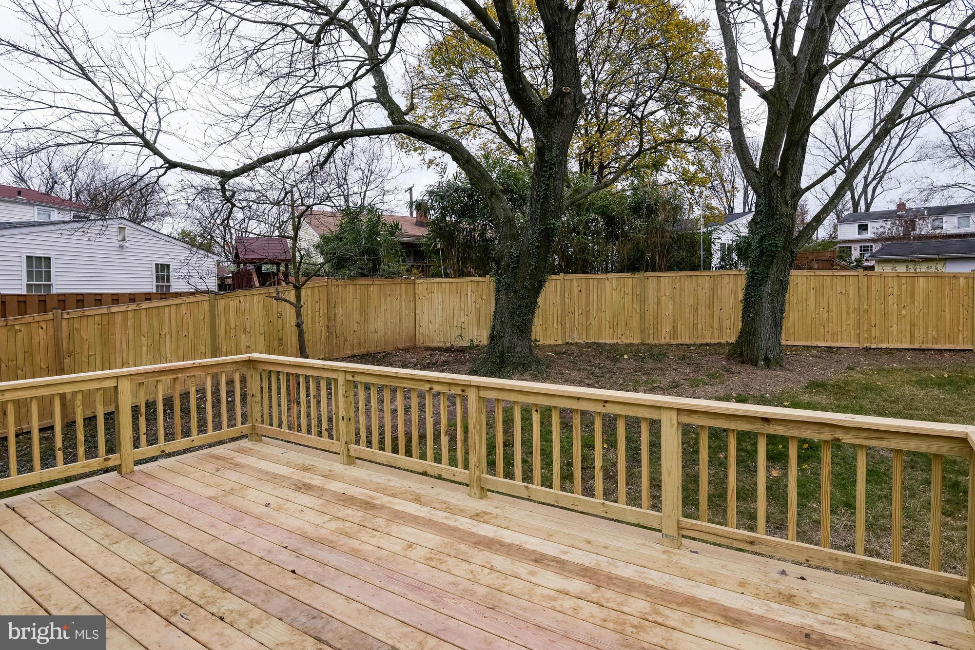 2504 Mason Street Silver Spring, MD 20902 - Photo 21 of 24 Deck