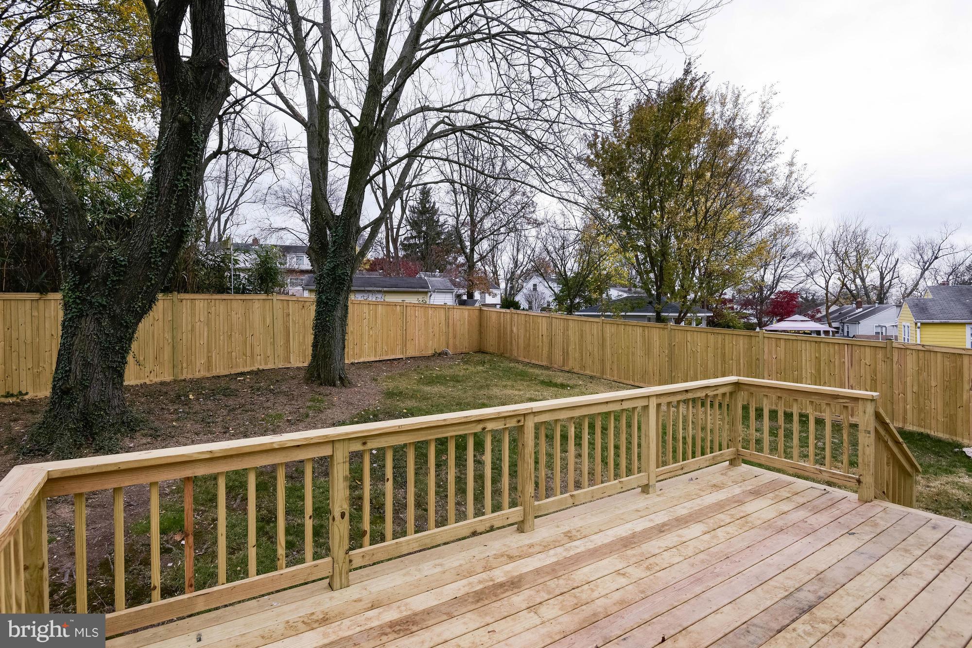 2504 Mason Street Silver Spring, MD 20902 - Photo 22 of 24 Deck