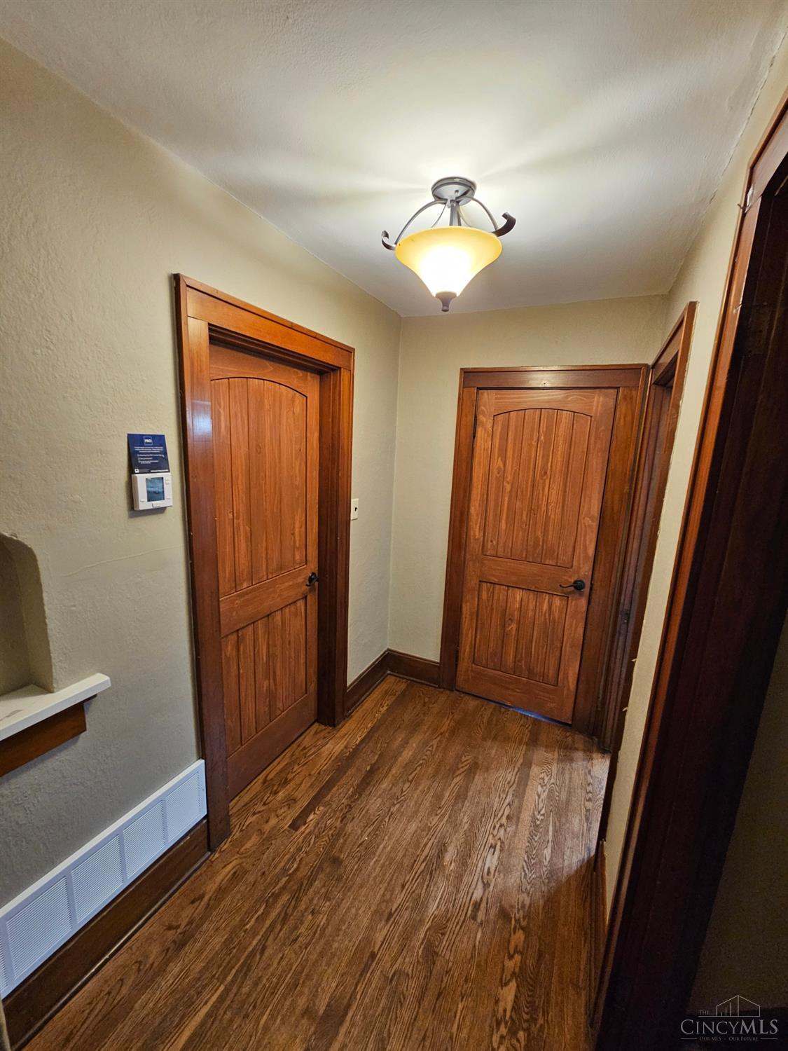 5165 Ralph Avenue Cincinnati, OH 45238 - Photo 12 of 23 Gallery Image 12