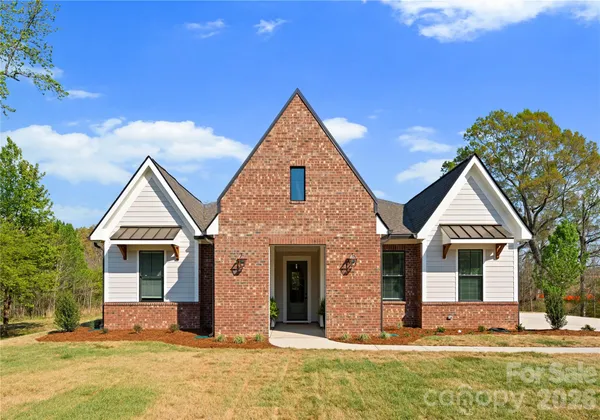 $799,500 | 121 Vella Drive, Locust, NC 28097