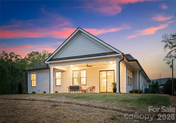 $799,500 | 121 Vella Drive, Locust, NC 28097