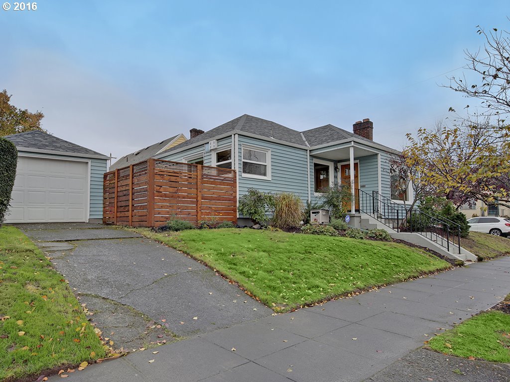 1808 Northeast Rosa Parks Way Portland, OR 97211 - Photo 17 of 19 Gallery Image 17