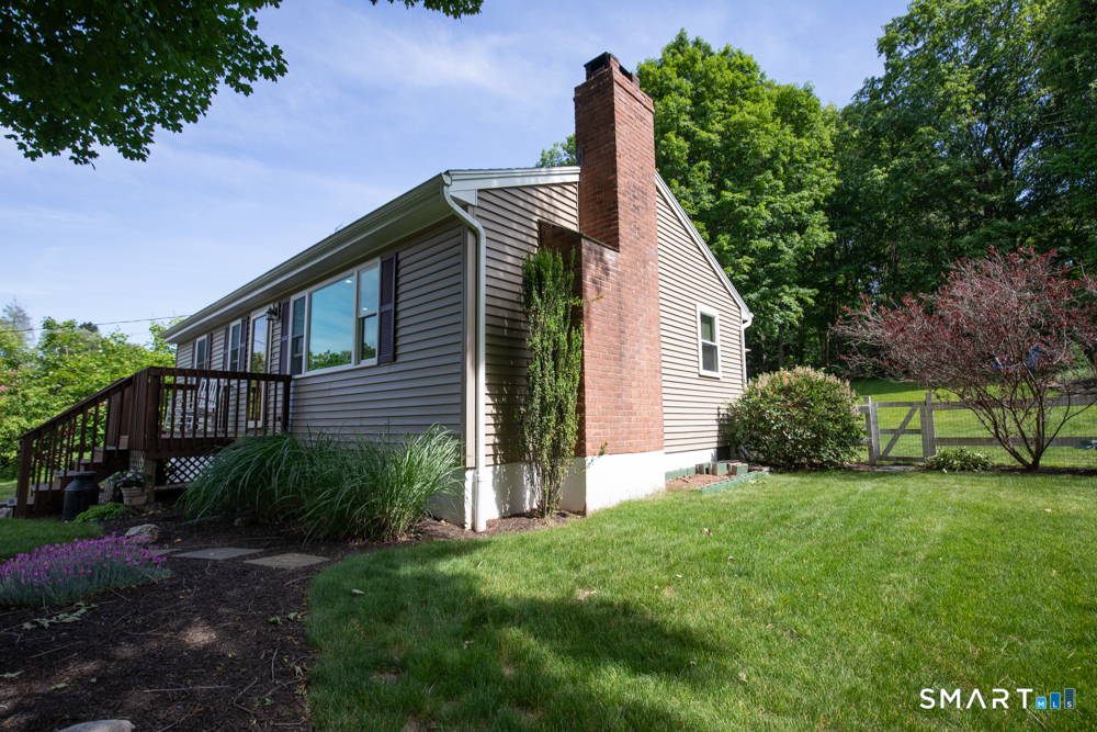 154 Meeting House Hill Road Durham, CT 06422 - Photo 35 of 37 Side exterior