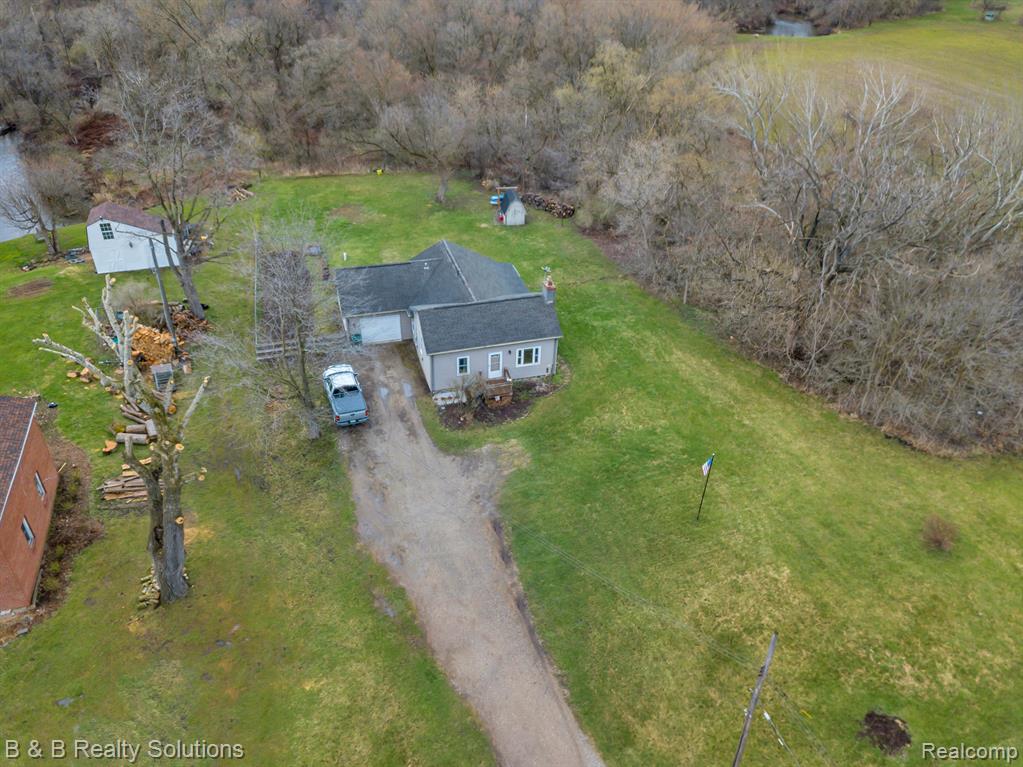 1343 Peppermill Road Lapeer, MI 48446 - Photo 32 of 35