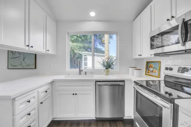 $999,000 | 104 Banff Way, Petaluma, CA 94954