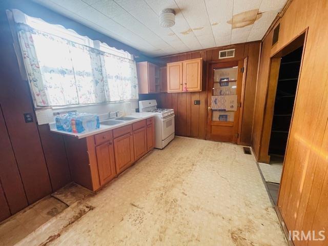 504 South Mill Street Fairmount, IN 46928 - Photo 12 of 14