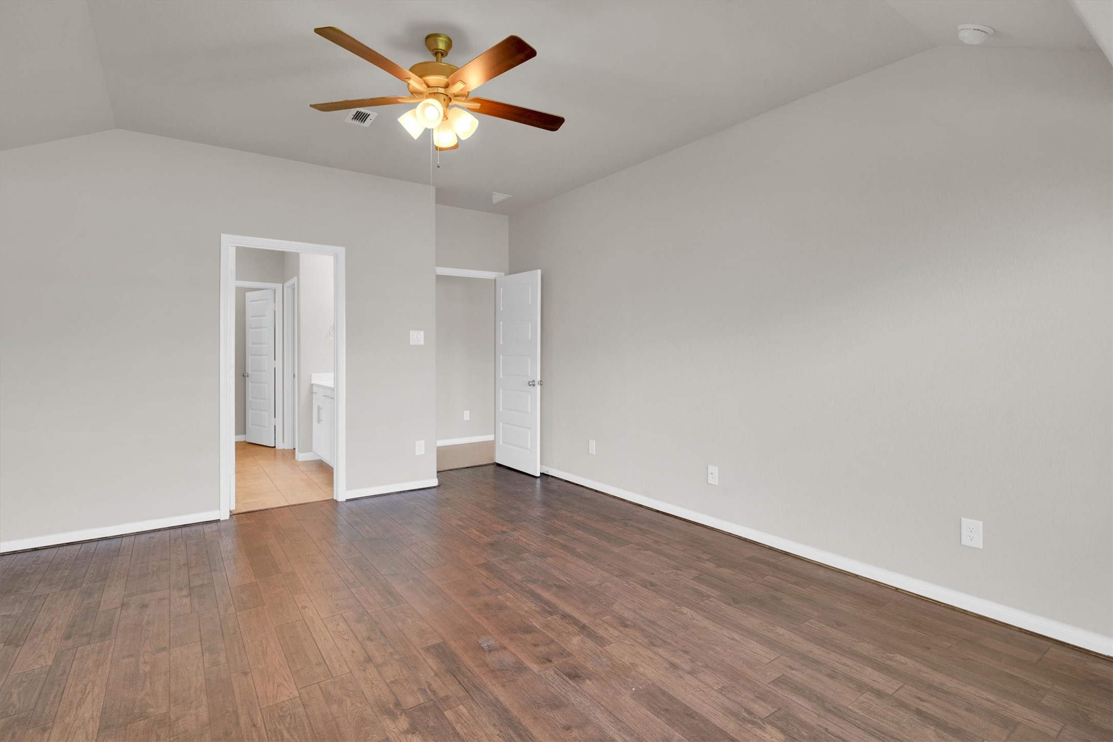 2421 Bear Crk Drive Rosharon, TX 77583 - Photo 18 of 22 Master bedroom