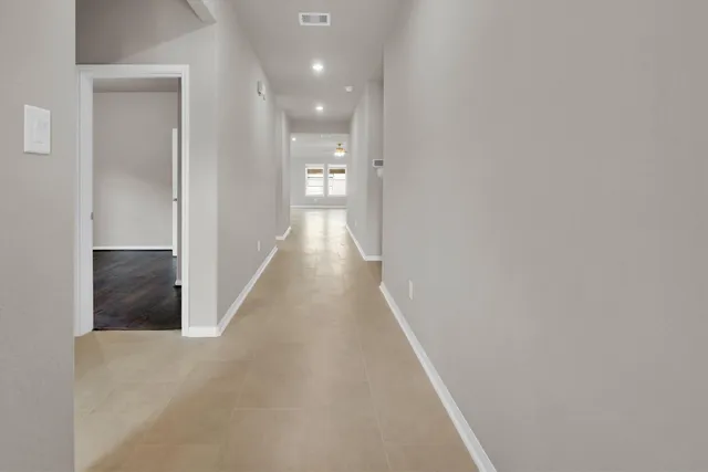 $2,400 | 2421 Bear Crk Drive, Rosharon, TX 77583