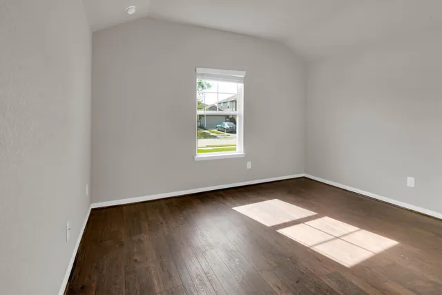 $2,400 | 2421 Bear Crk Drive, Rosharon, TX 77583