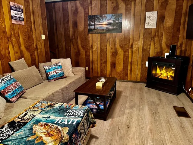 $2,000 | 240 Overlook Trail, Gun Barrel City, TX 75156