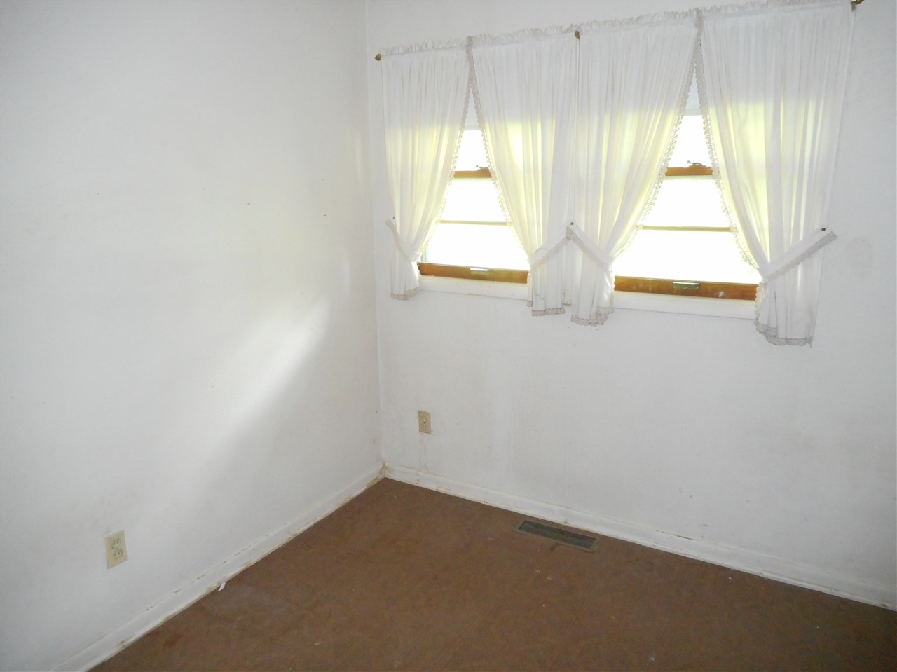 28881 New Road North Liberty, IN 46554 - Photo 5 of 11