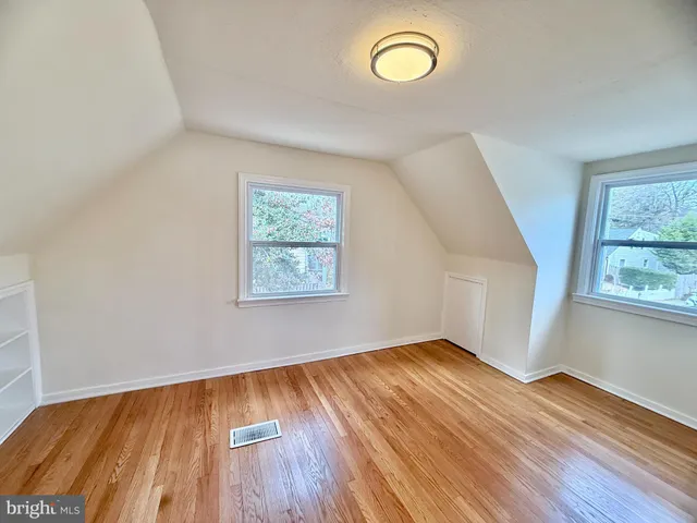 $3,700 | 2415 Fairhaven Avenue, Alexandria, VA 22303