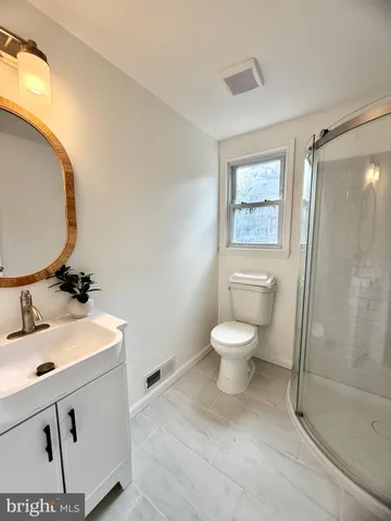 $3,700 | 2415 Fairhaven Avenue, Alexandria, VA 22303