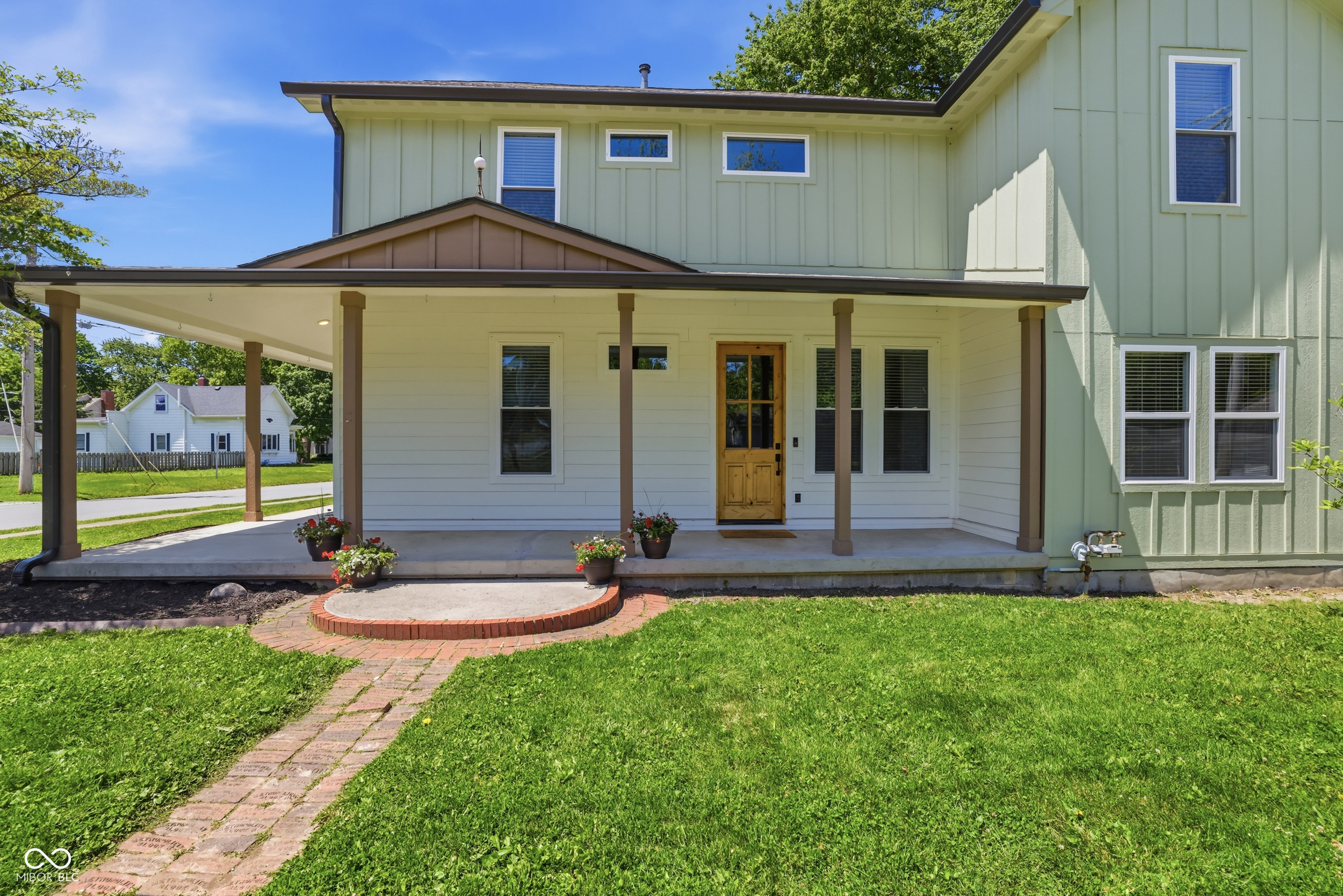 213 East Madison Avenue Pendleton, IN 46064 - Photo 2 of 37