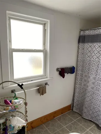 $2,000 | 31 Liberty Street, Middletown, NY 10940