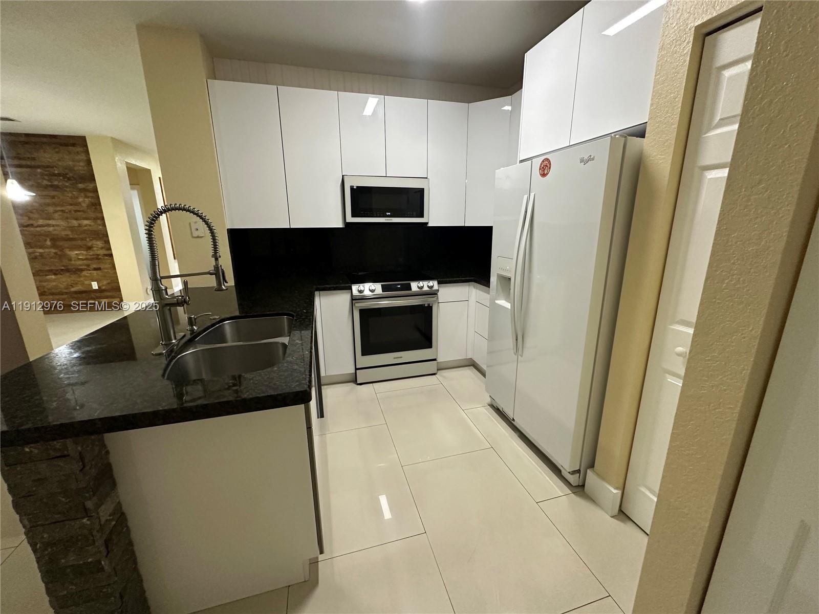 27326 Southwest 142nd Court Homestead, FL 33032 - Photo 13 of 22