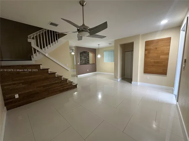 a view of entryway and hall