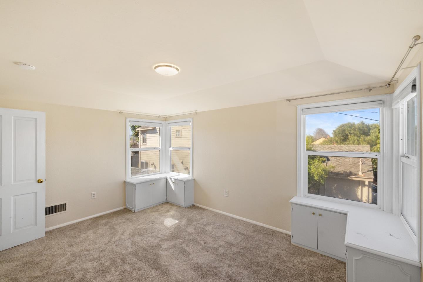 330 Homestead Avenue Salinas, CA 93901 - Photo 16 of 51