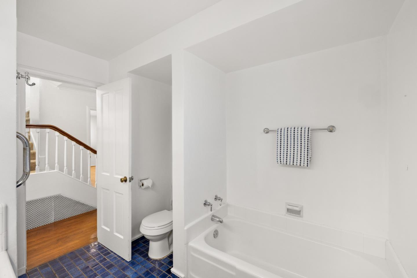 330 Homestead Avenue Salinas, CA 93901 - Photo 23 of 51 a bathroom with a toilet a sink and bathtub