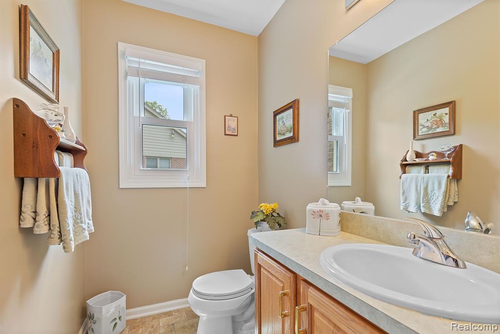2017 Roundtree Rochester Hills, MI 48307 - Photo 22 of 36