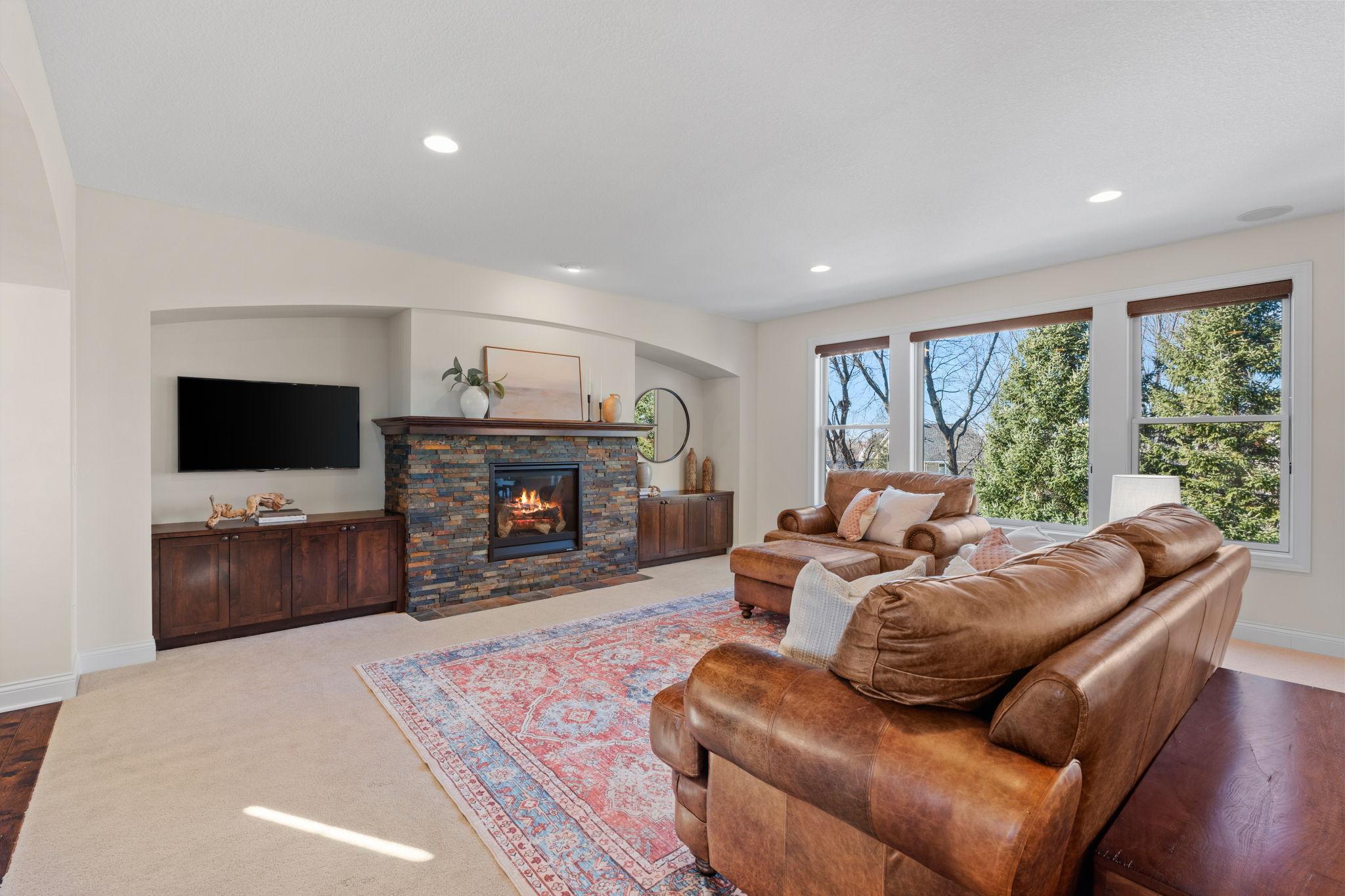 11668 Azure Court Inver Grove Heights, MN 55077 - Photo 6 of 70