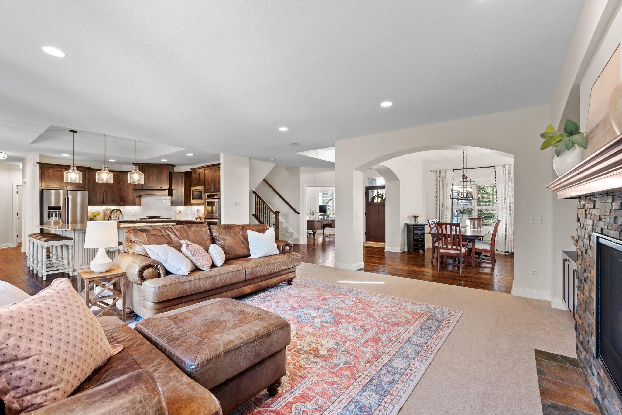 11668 Azure Court Inver Grove Heights, MN 55077 - Photo 9 of 70