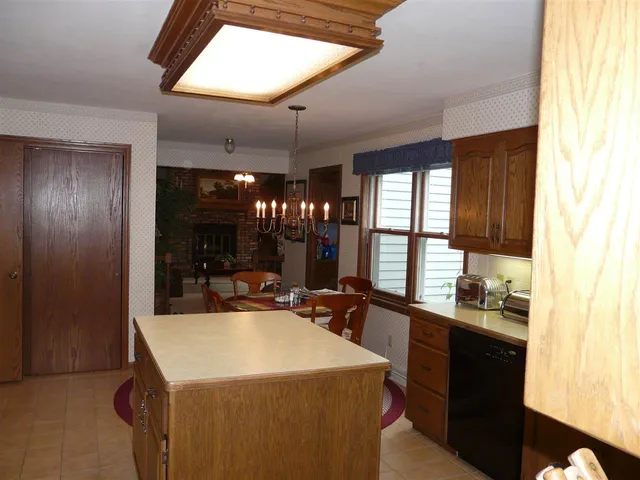 $3,200 | 7409 Sawmill Road, Madison, WI 53717